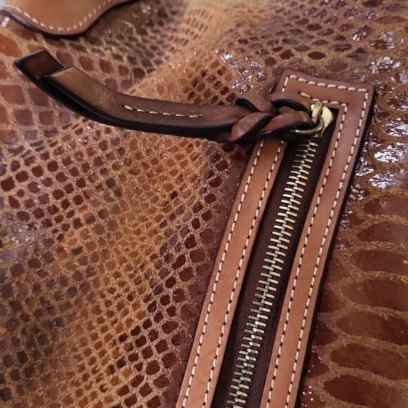 EUC Dooney & Bourke Brown Snakeskin Style Shoulder Bag handbag purse - Picture 7 of 15
